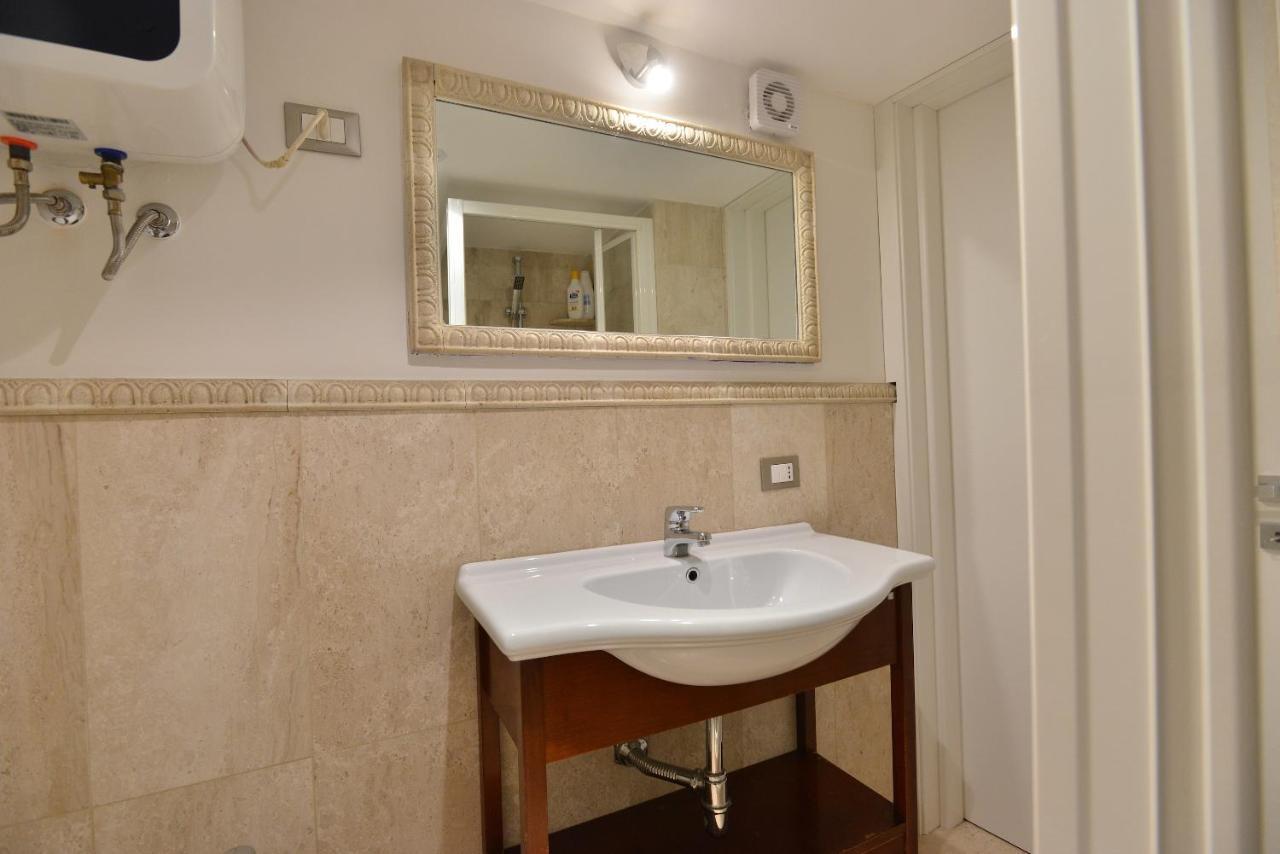 Izzhome City Center Cozy Cagliari Kültér fotó